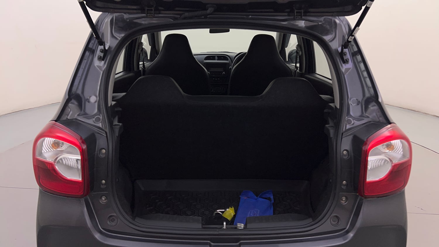 Used 2022 Maruti Suzuki Alto K10 VXi Petrol Manual interior DICKY INSIDE VIEW