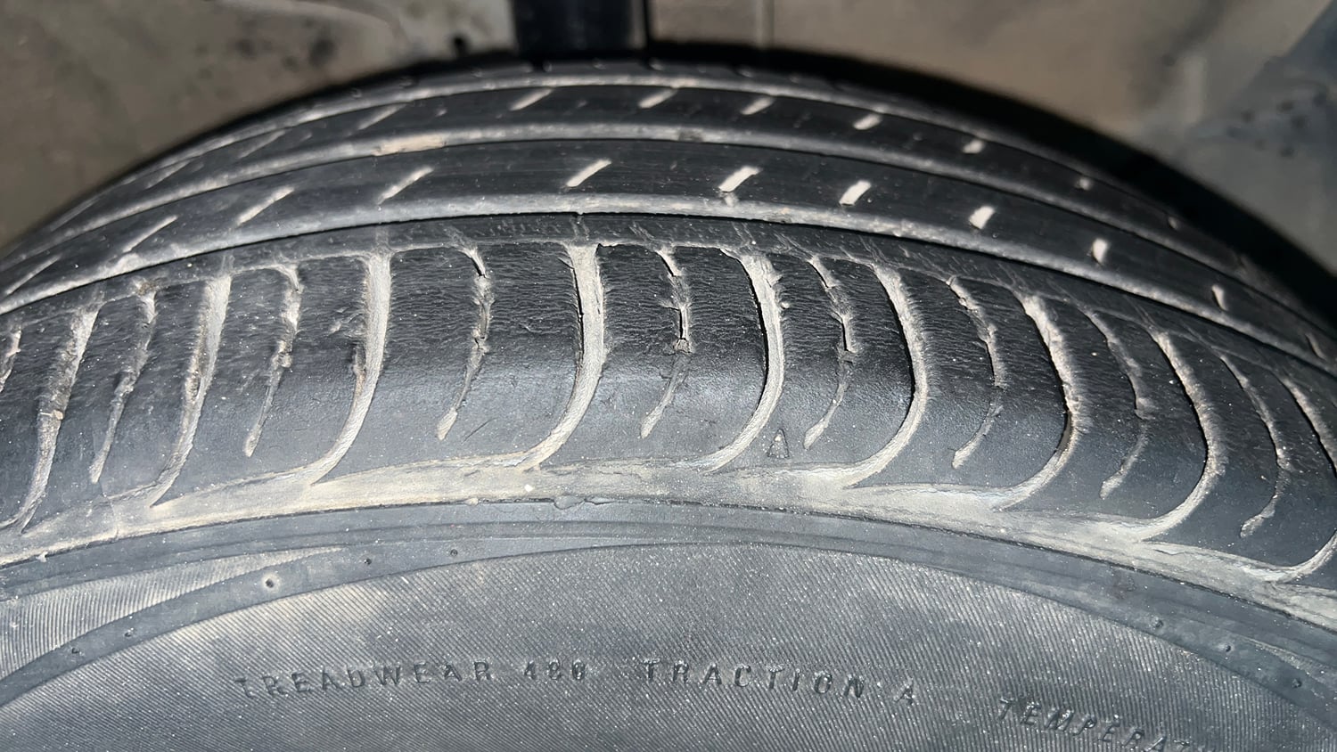 Used 2023 Kia Seltos HTK 1.5 Petrol Manual tyres RIGHT FRONT TYRE TREAD VIEW