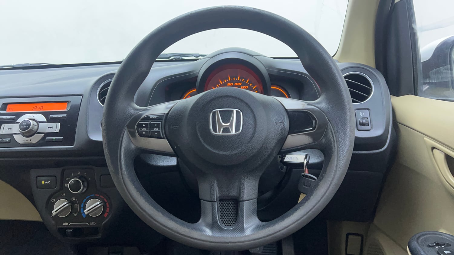 Used 2015 Honda Amaze 1.5 S i-DTEC Diesel Manual interior STEERING VIEW