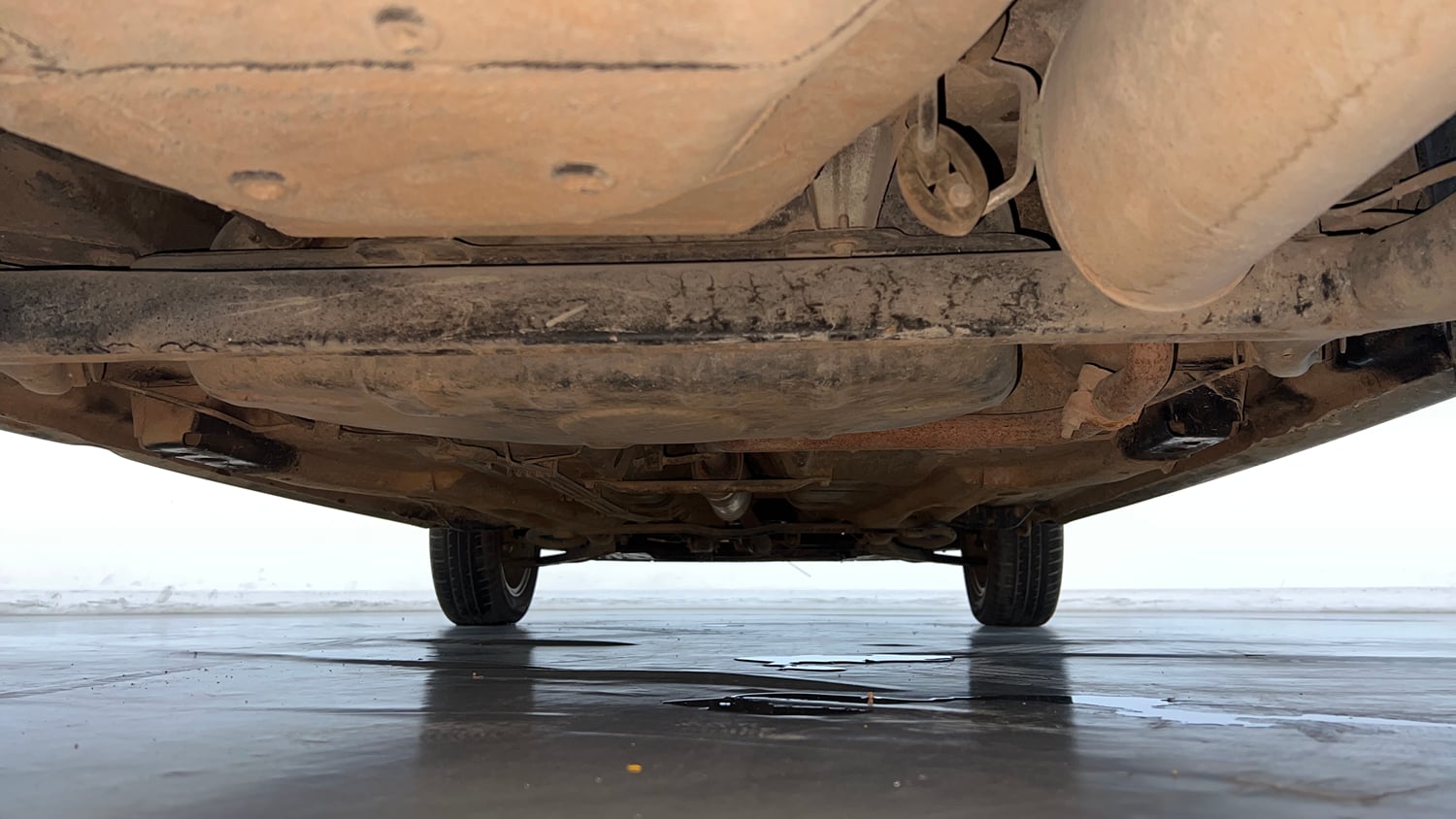 Used 2018 Tata Tiago Revotron XZ Petrol Manual extra REAR UNDERBODY VIEW (TAKEN FROM REAR)