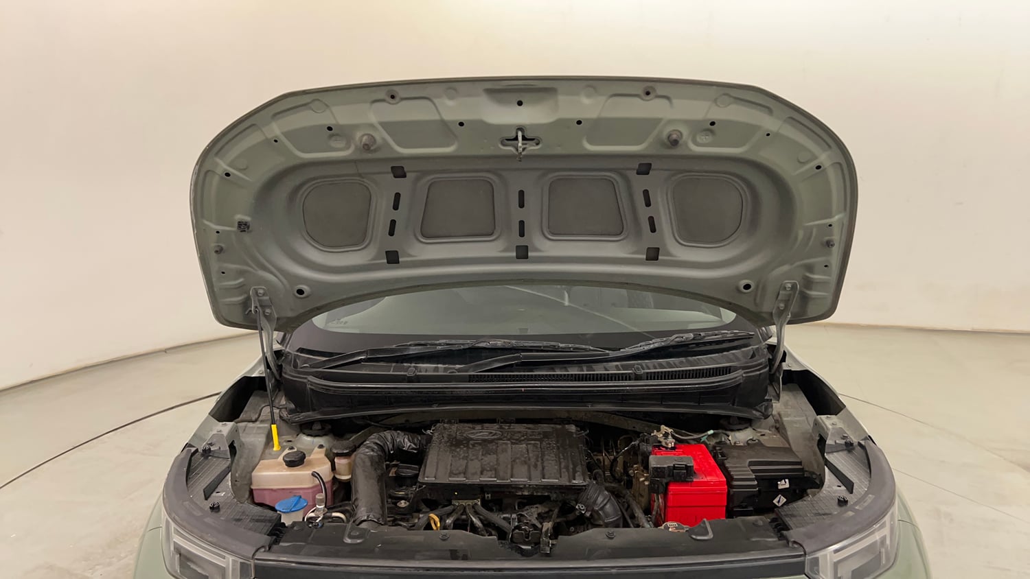 Used 2024 Hyundai Exter SX 1.2 CNG MT Cng Manual engine ENGINE & BONNET OPEN FRONT VIEW
