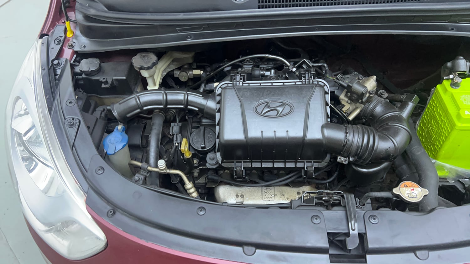 Used 2014 Hyundai i10 Era 1.1 iRDE2 Petrol Manual engine ENGINE RIGHT SIDE VIEW