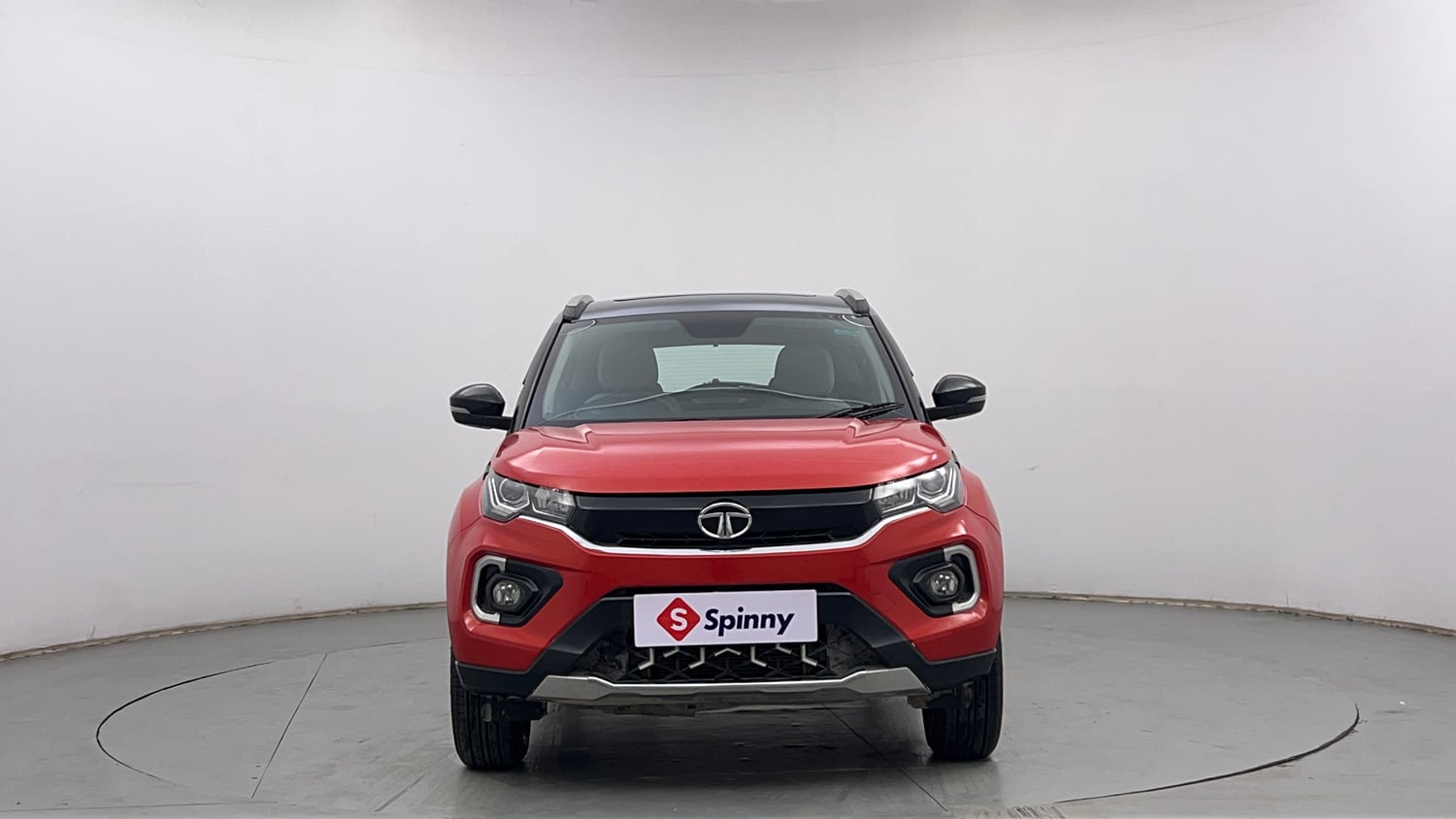 Used 2022 Tata Nexon XZA Plus  (S) Dual Tone Petrol Automatic exterior FRONT VIEW