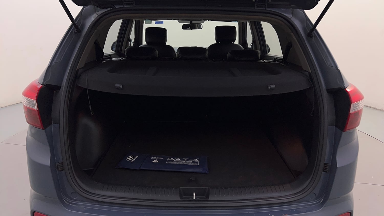 Used 2016 Hyundai Creta 1.6 SX Plus AT Petrol Petrol Automatic interior DICKY INSIDE VIEW