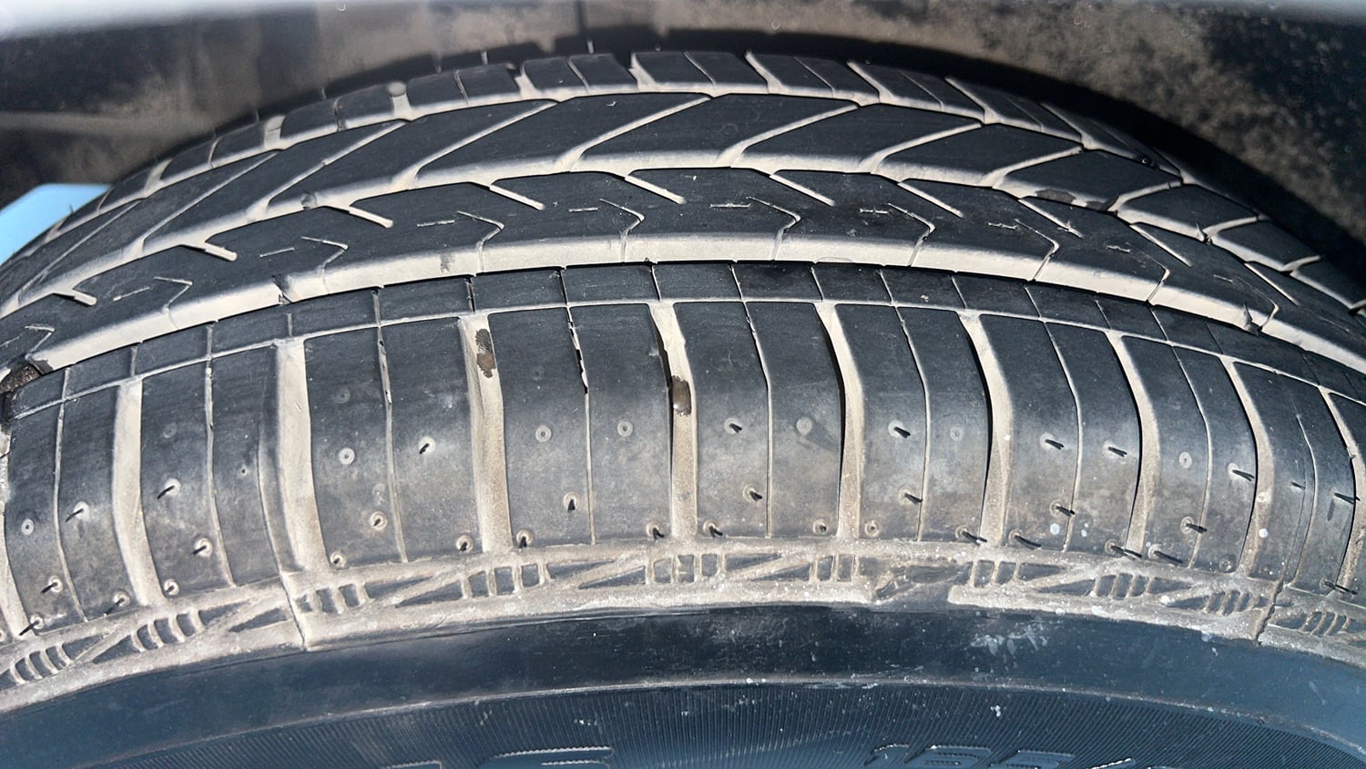 Used 2020 Maruti Suzuki Dzire VXi AGS Petrol Automatic tyres RIGHT REAR TYRE TREAD VIEW
