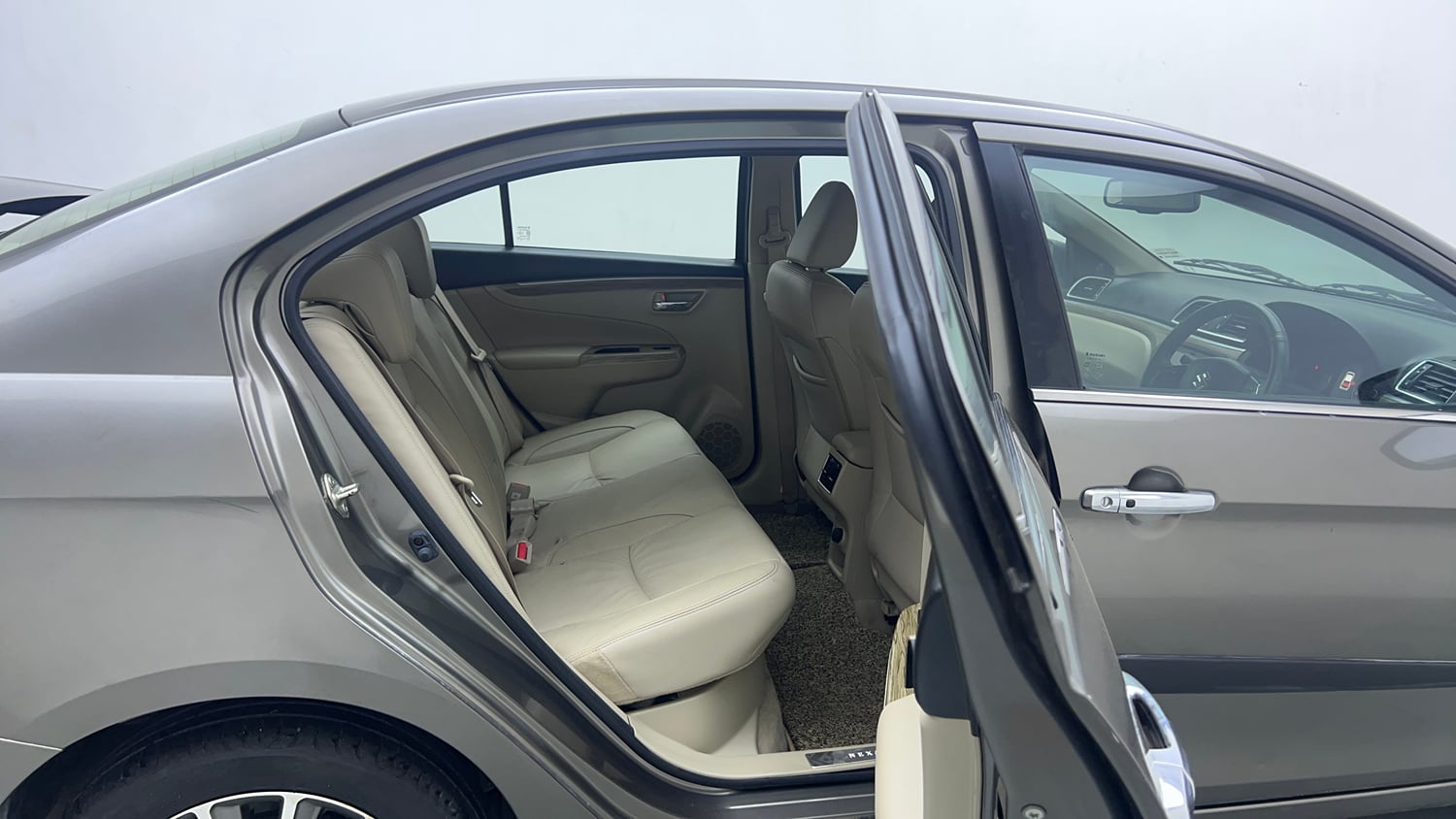 Used 2020 Maruti Suzuki Ciaz Alpha 1.5 AT Petrol Automatic interior RIGHT SIDE REAR DOOR CABIN VIEW