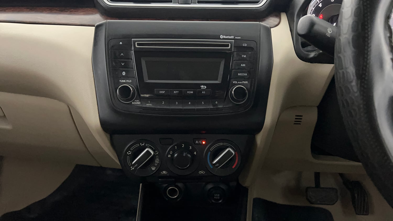 Used 2018 Maruti Suzuki Dzire VXi AMT Petrol Automatic interior MUSIC SYSTEM & AC CONTROL VIEW