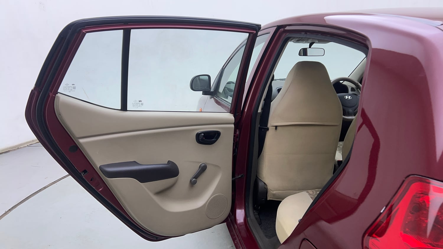 Used 2014 Hyundai i10 Era 1.1 iRDE2 Petrol Manual interior LEFT REAR DOOR OPEN VIEW