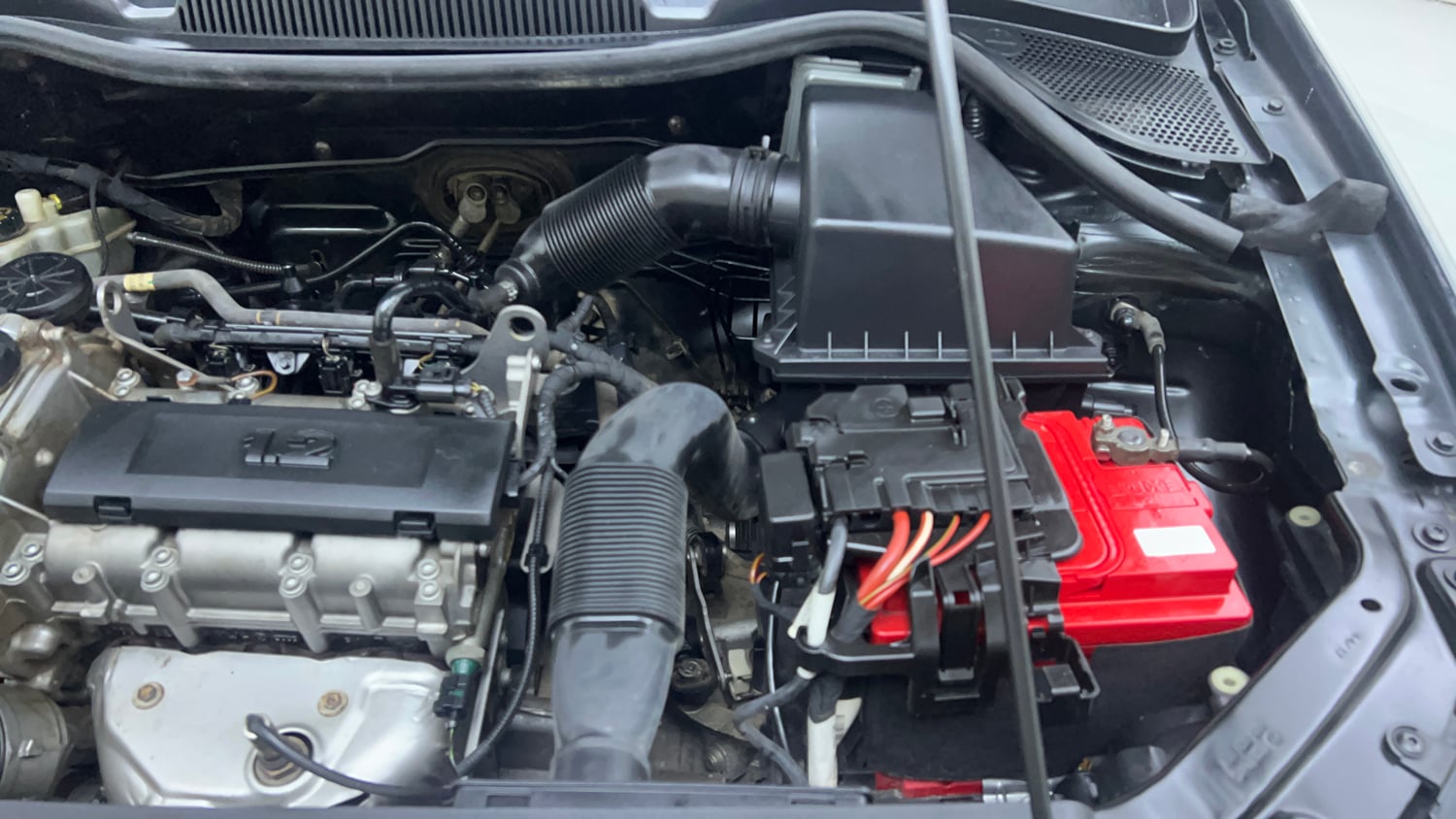 Used 2018 Volkswagen Ameo Highline1.2L Plus (P) 16 Alloy Petrol Manual engine ENGINE LEFT SIDE VIEW