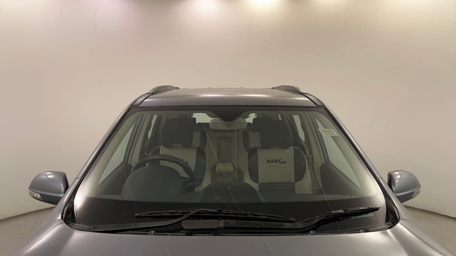 Used 2016 Mahindra XUV500 W4 Diesel Manual exterior FRONT WINDSHIELD VIEW