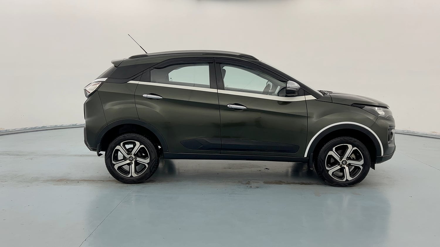 Used 2021 Tata Nexon XMA (S) Diesel Diesel Automatic exterior RIGHT SIDE VIEW