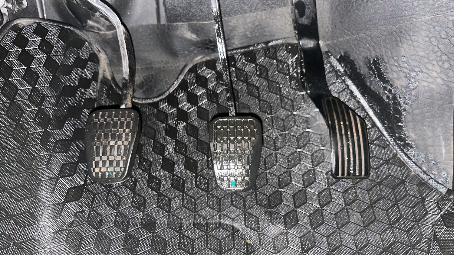 Used 2022 Tata Altroz XM Plus Petrol Petrol Manual interior PEDALS VIEW