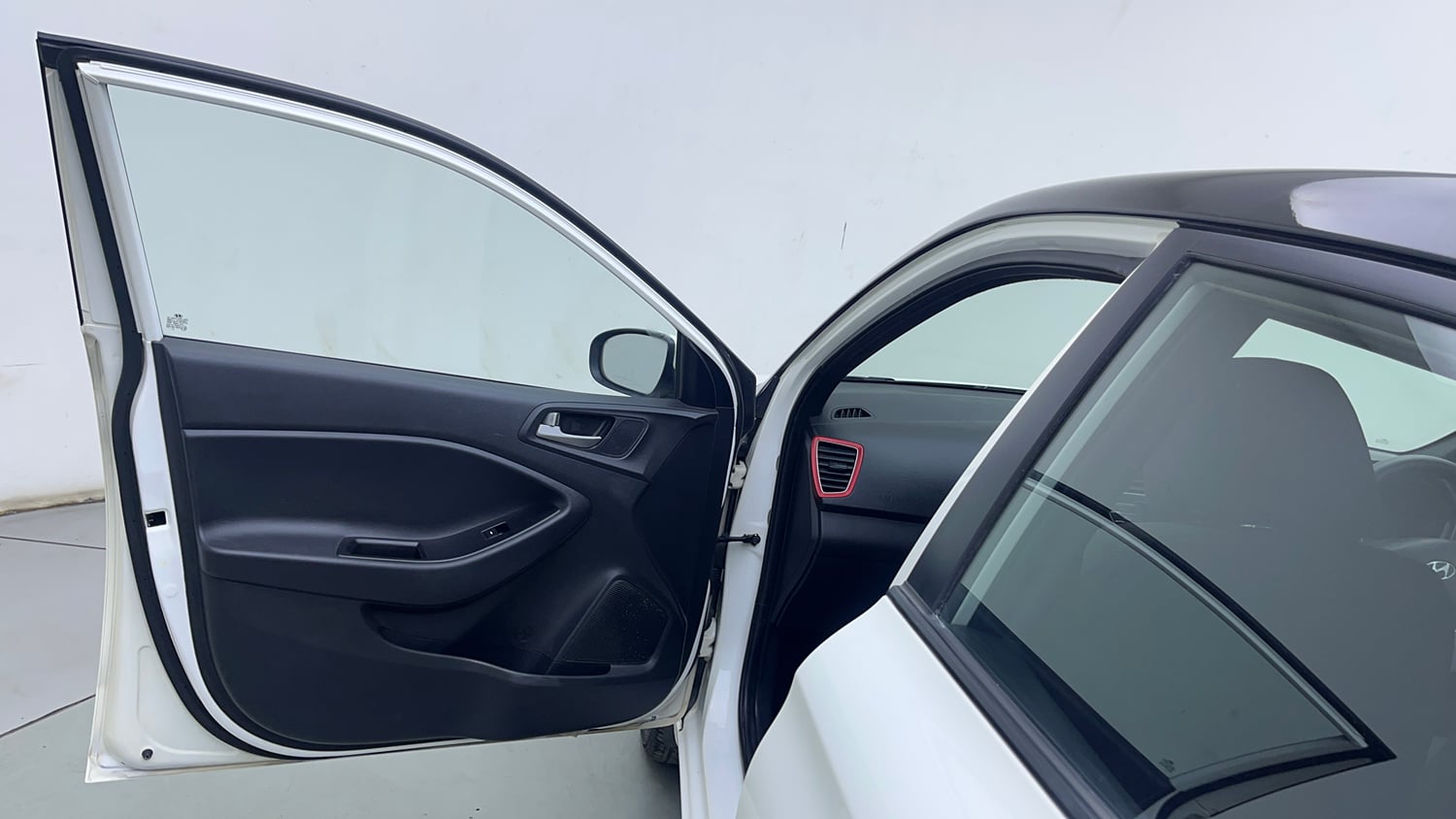Used 2018 Hyundai Elite i20 Asta 1.2 Dual Tone Petrol Manual interior LEFT FRONT DOOR OPEN VIEW