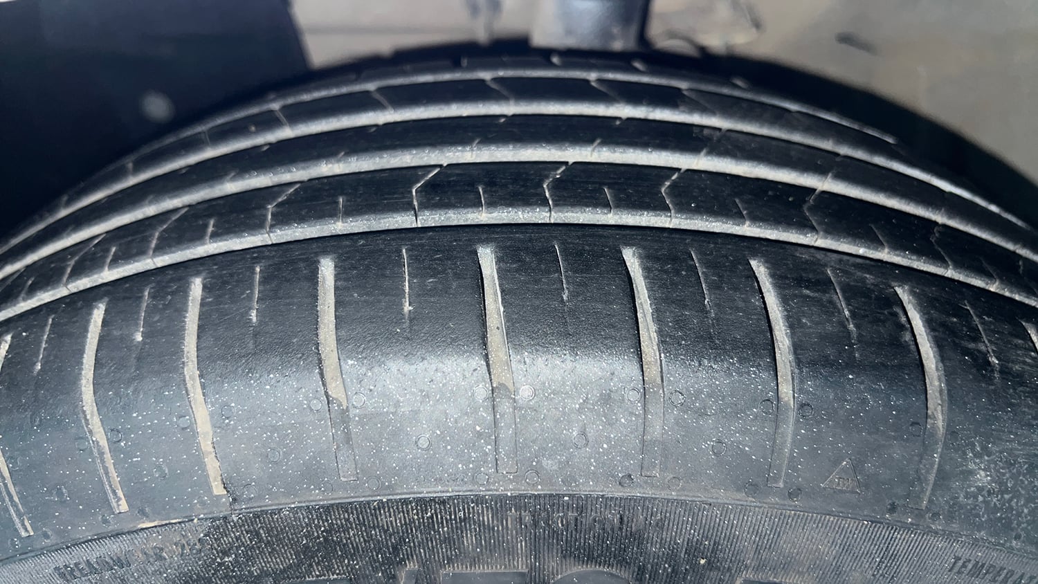 Used 2013 Nissan Sunny XL Petrol Manual tyres LEFT FRONT TYRE TREAD VIEW