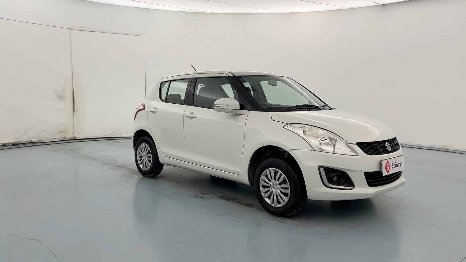 Used 2016 Maruti Suzuki Swift VXi Petrol Manual exterior RIGHT FRONT CORNER VIEW