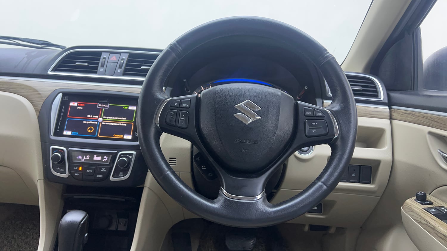 Used 2020 Maruti Suzuki Ciaz Alpha 1.5 AT Petrol Automatic interior STEERING VIEW