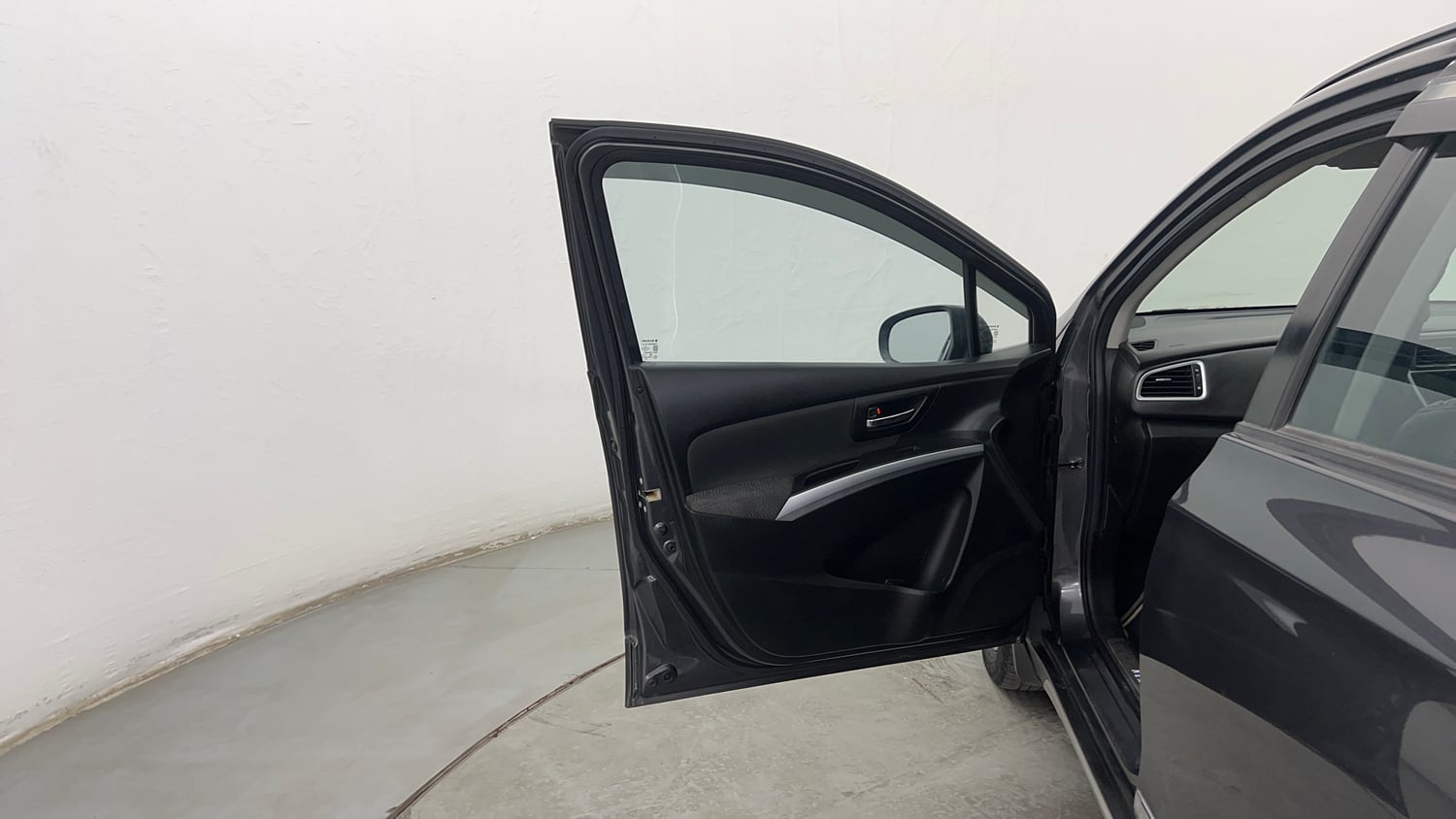 Used 2020 Maruti Suzuki S-Cross Zeta Petrol Manual interior LEFT FRONT DOOR OPEN VIEW
