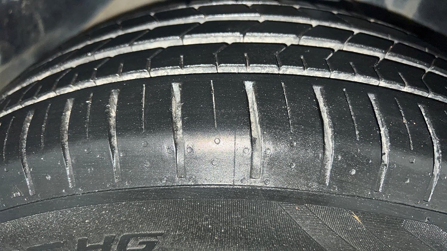 Used 2021 Tata Nexon XMA (S) Diesel Diesel Automatic tyres RIGHT FRONT TYRE TREAD VIEW