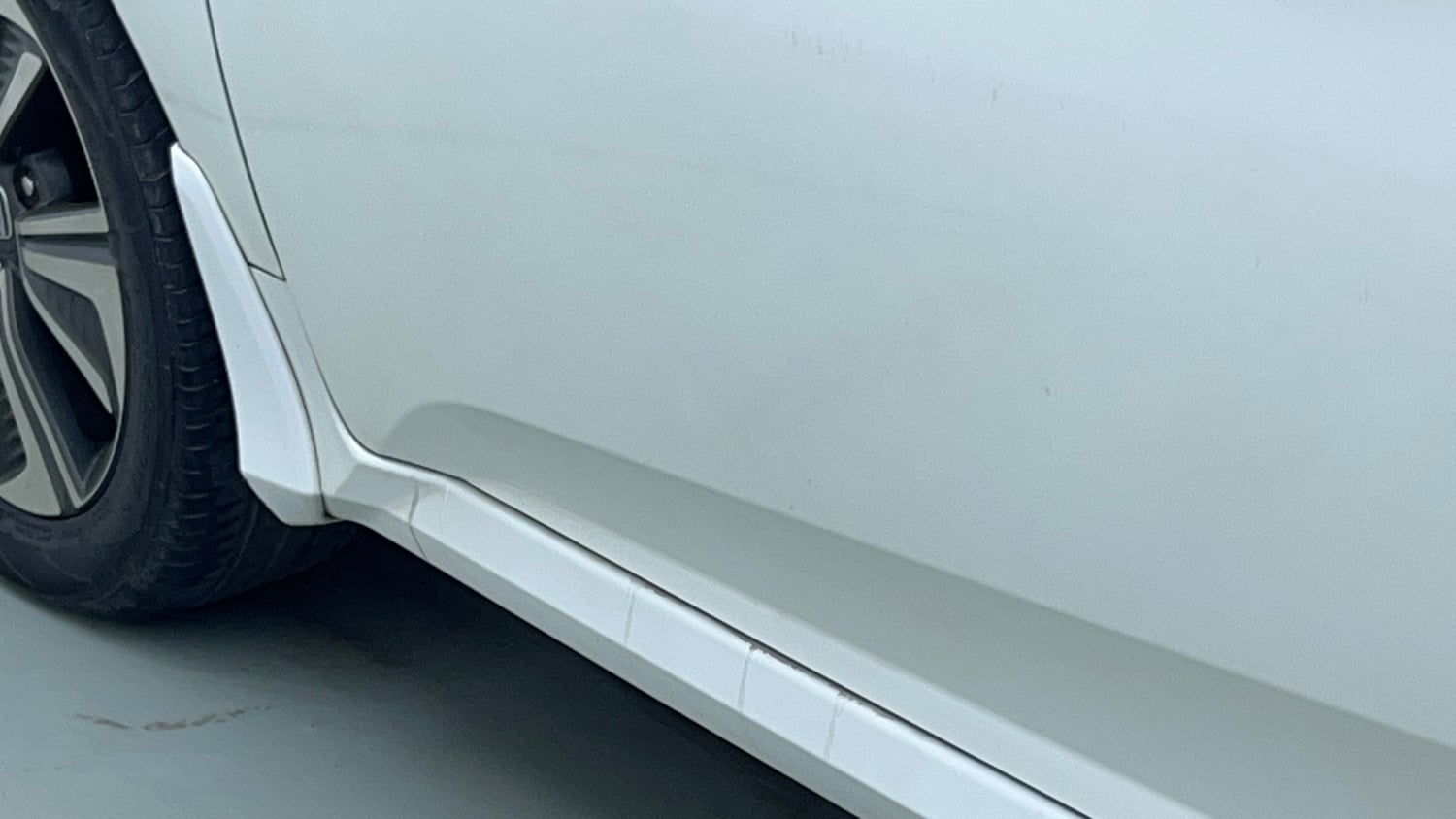 Used 2019 Honda Civic ZX CVT Petrol Petrol Automatic dents MINOR DENT