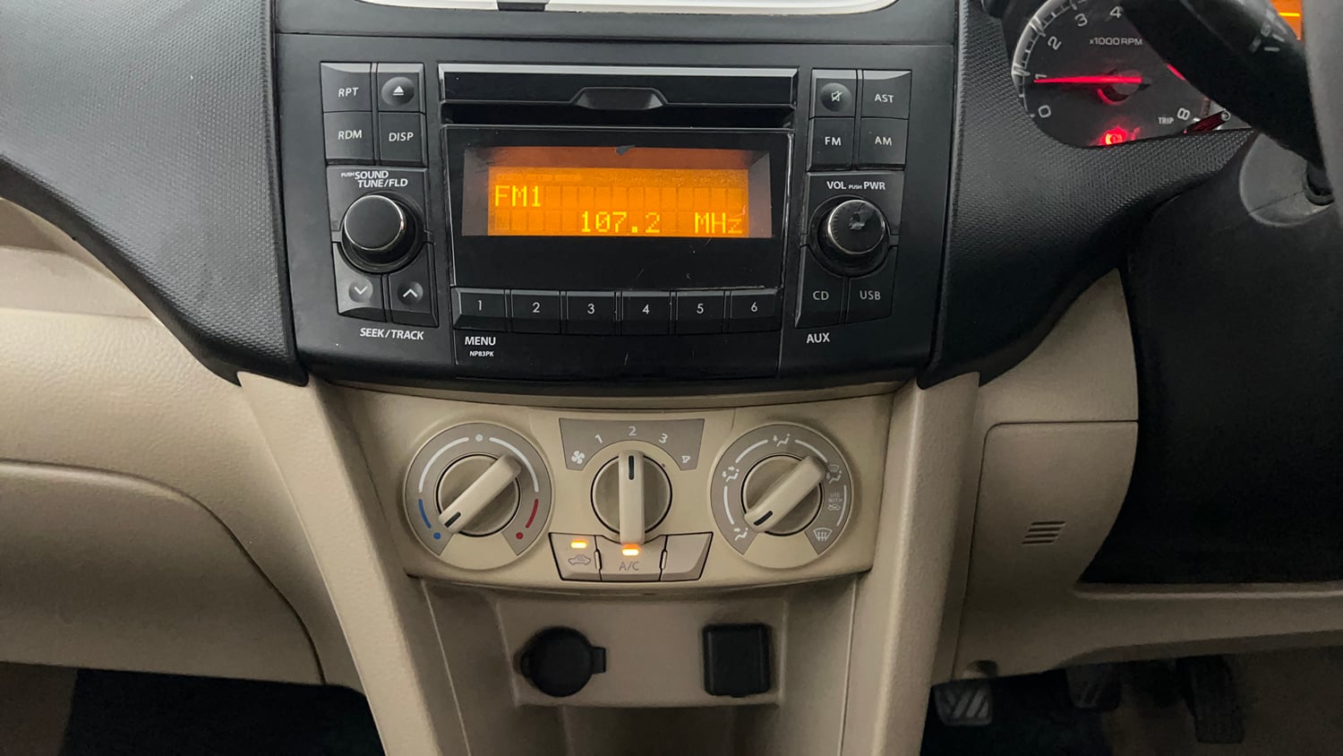 Used 2015 Maruti Suzuki Swift Dzire VXI Petrol Manual interior MUSIC SYSTEM & AC CONTROL VIEW