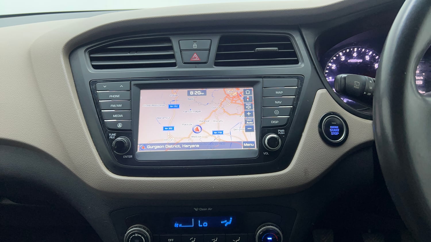 Used 2016 Hyundai Elite i20 Asta 1.2 (O) Petrol Manual top_features Integrated (in-dash) music system