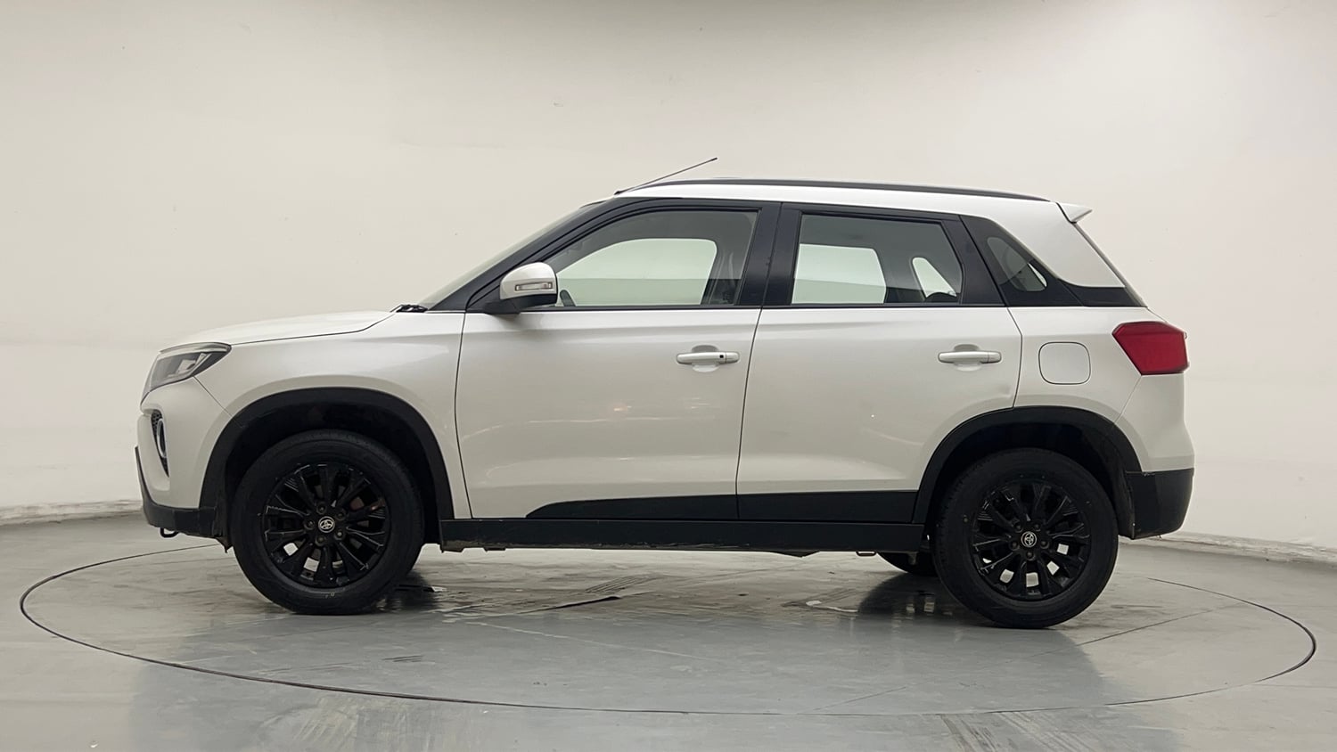 Used 2021 Toyota Urban Cruiser High Grade AT Petrol Automatic exterior LEFT SIDE VIEW