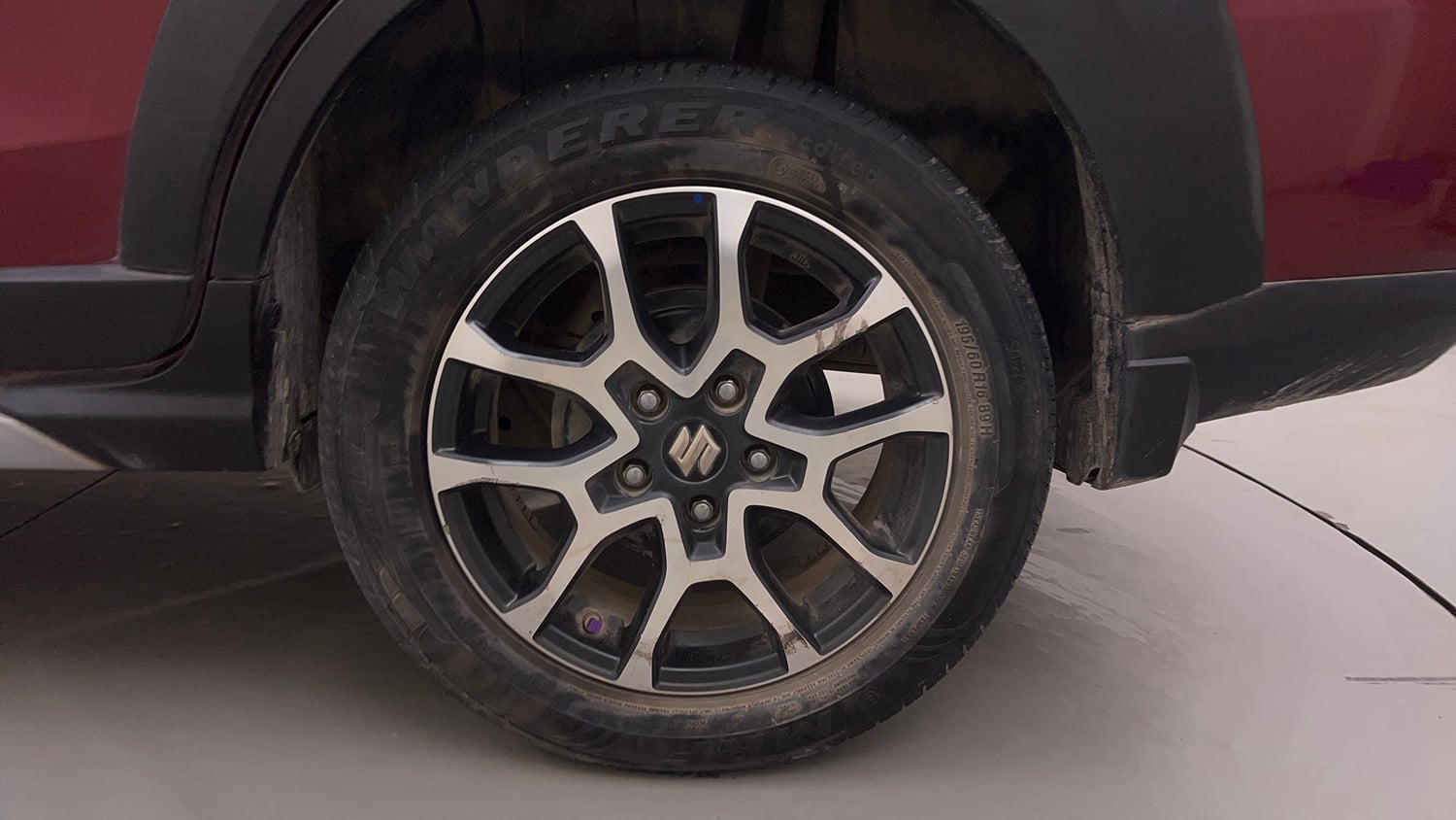 Used 2023 Maruti Suzuki XL6 Alpha Plus AT Petrol Dual Tone Petrol Automatic tyres LEFT REAR TYRE RIM VIEW
