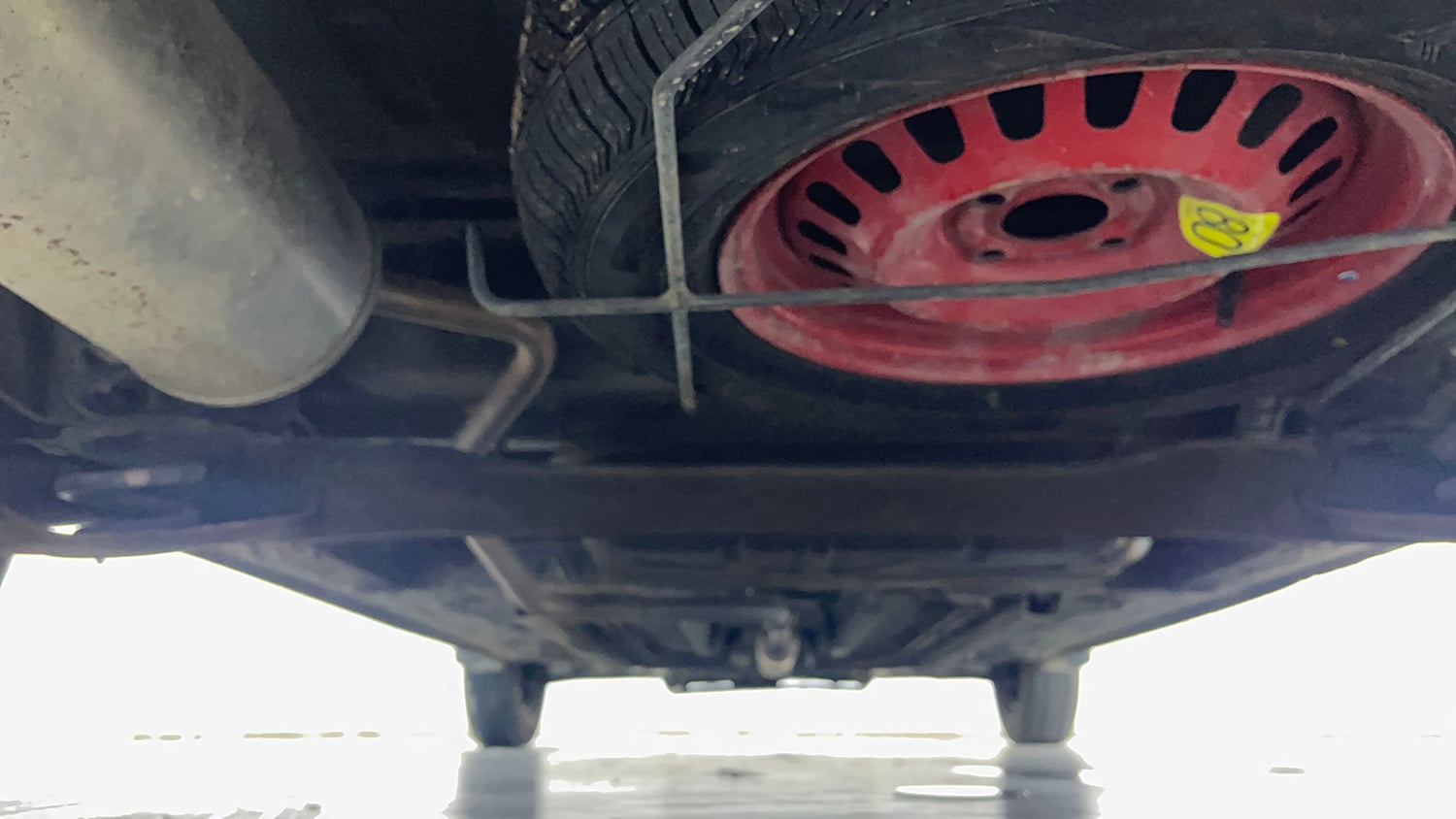 Used 2023 Renault Triber RXT EASY-R AMT Petrol Automatic extra REAR UNDERBODY VIEW (TAKEN FROM REAR)