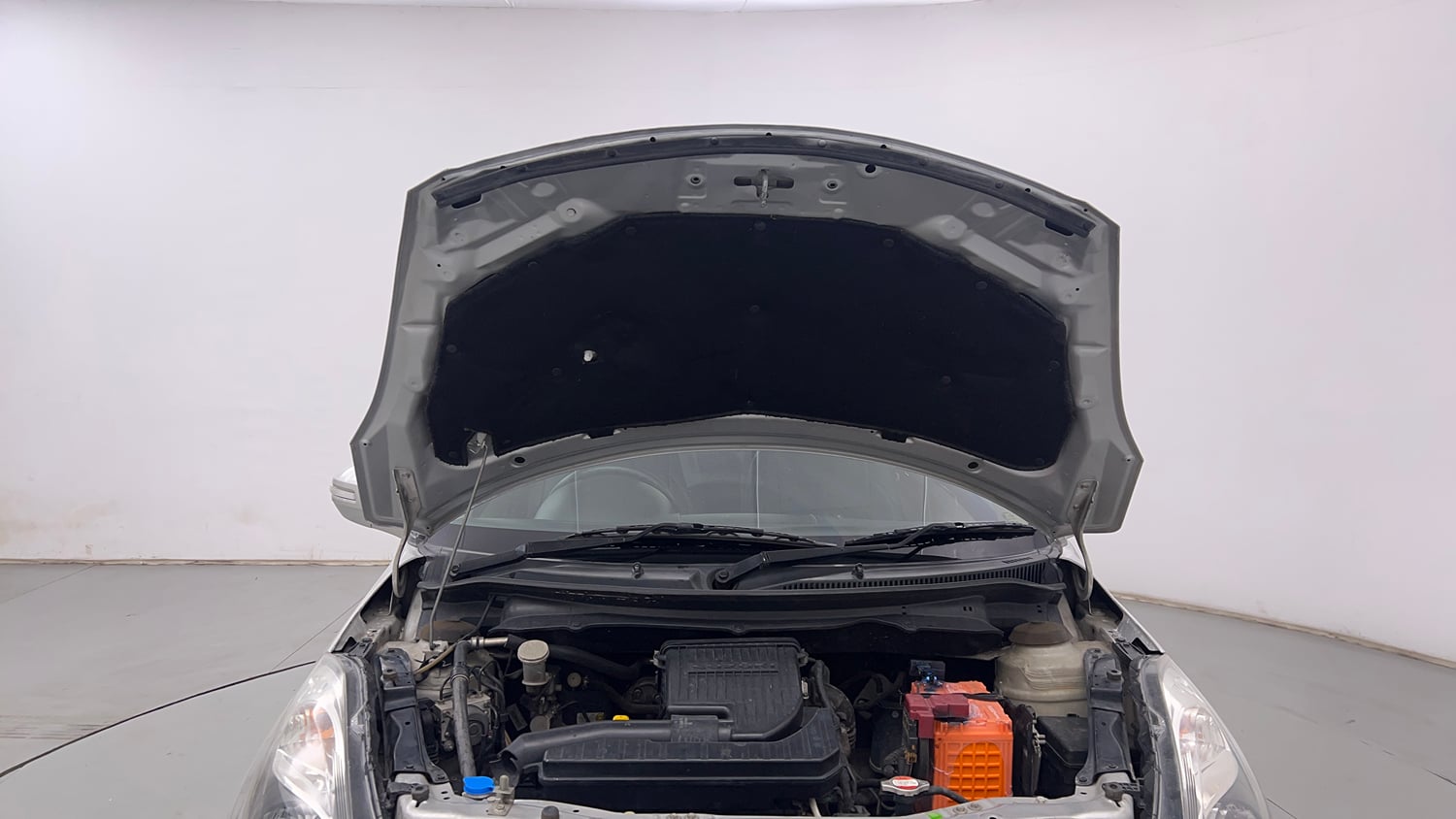 Used 2015 Maruti Suzuki Swift Dzire ZXI Petrol Manual engine ENGINE & BONNET OPEN FRONT VIEW