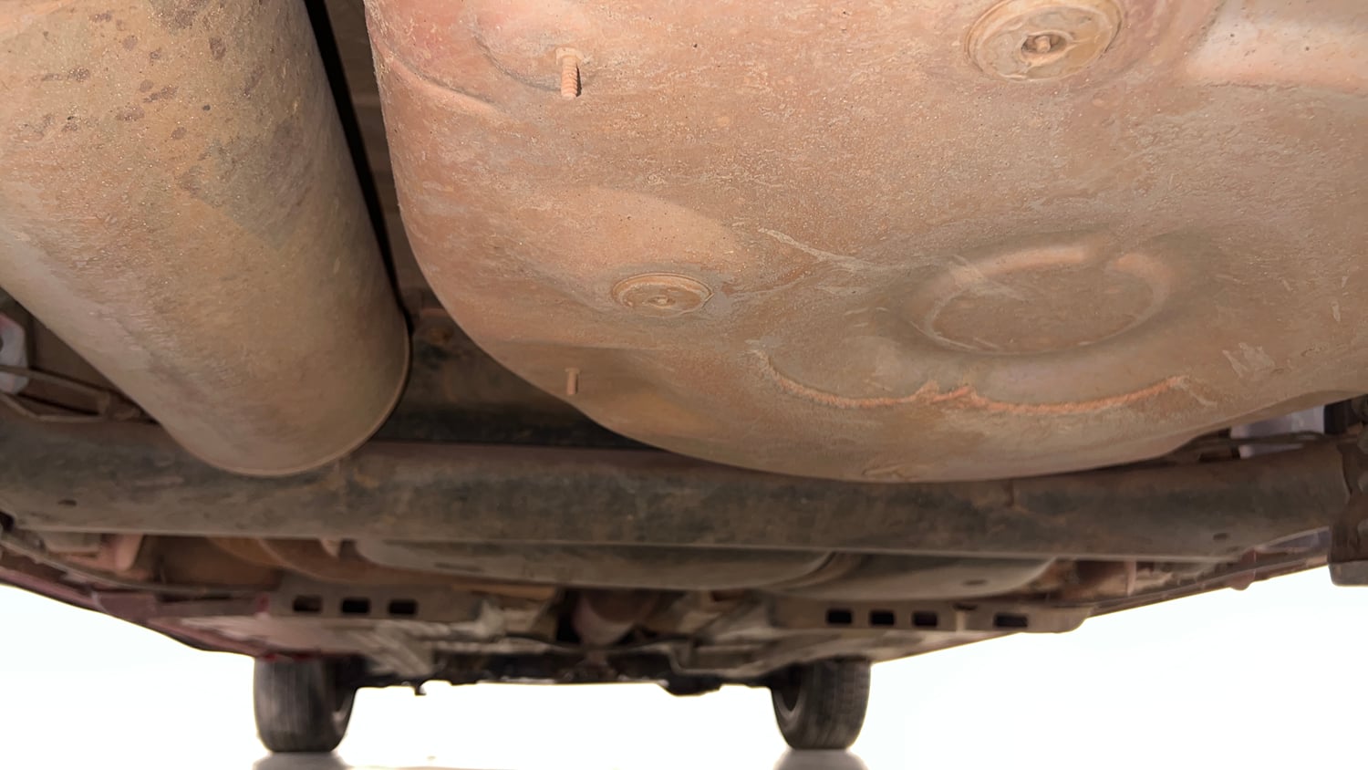 Used 2020 Volkswagen Polo Comfortline Plus 1.0L MPI Petrol Manual extra REAR UNDERBODY VIEW (TAKEN FROM REAR)