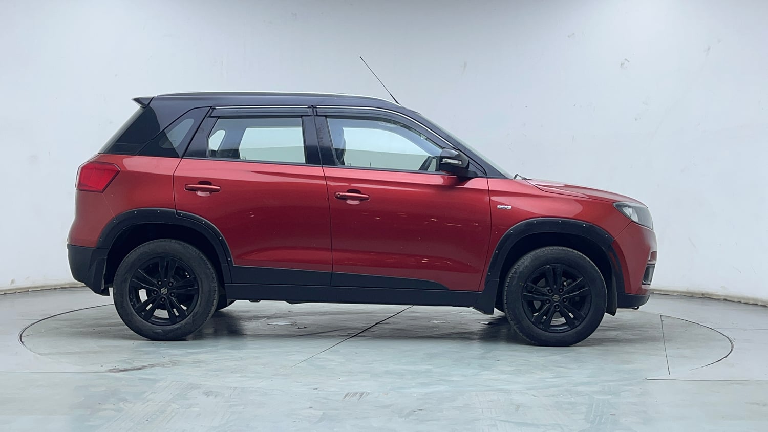 Used 2019 maruti-suzuki Vitara Brezza ZDi Plus Dual Tone AGS Diesel Automatic exterior RIGHT SIDE VIEW