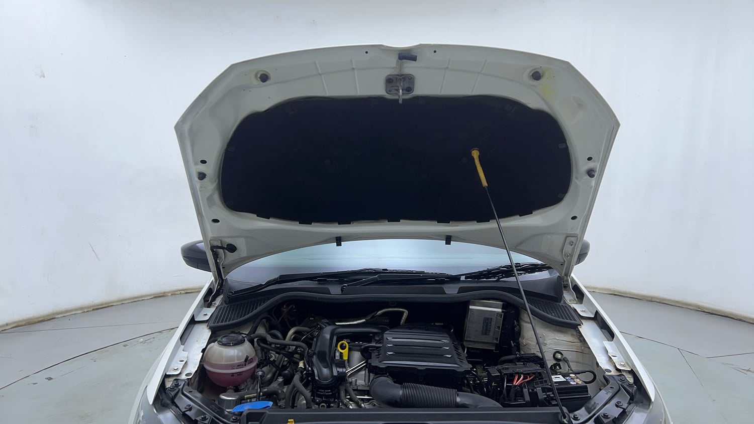 Used 2021 Volkswagen Polo GT Petrol Automatic engine ENGINE & BONNET OPEN FRONT VIEW
