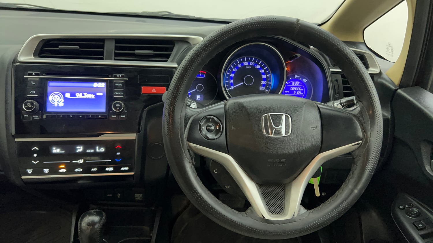Used 2015 Honda Jazz V AT Petrol Petrol Automatic interior STEERING VIEW