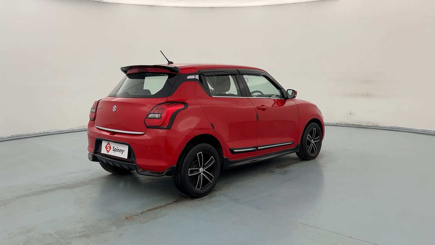 Used 2018 Maruti Suzuki Swift VXi AMT Petrol Automatic exterior RIGHT REAR CORNER VIEW