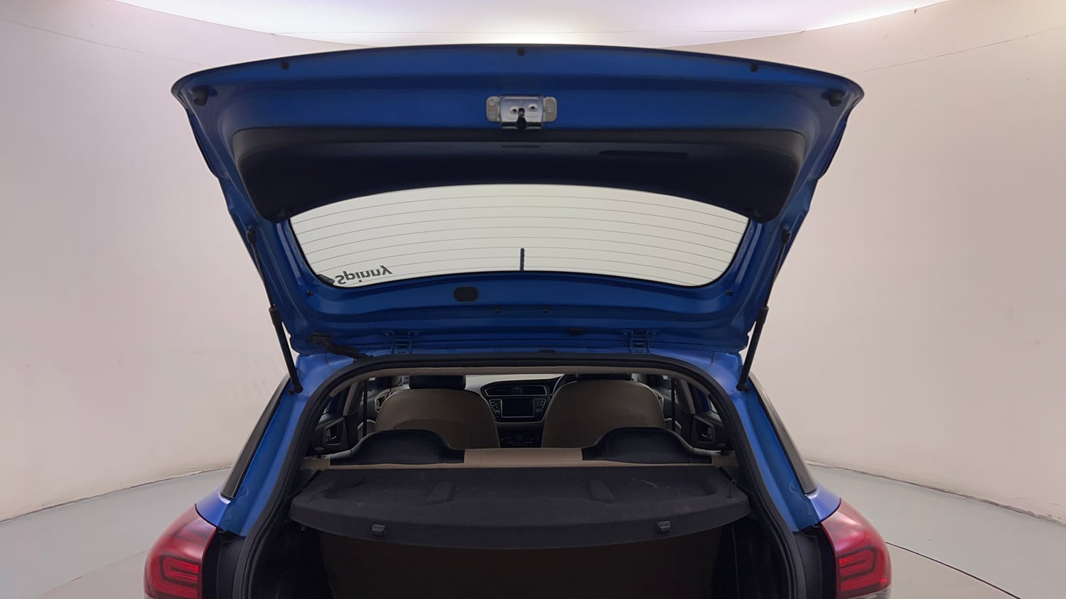 Used 2019 Hyundai Elite i20 Sportz Plus 1.2 CVT Petrol Automatic interior DICKY DOOR OPEN VIEW