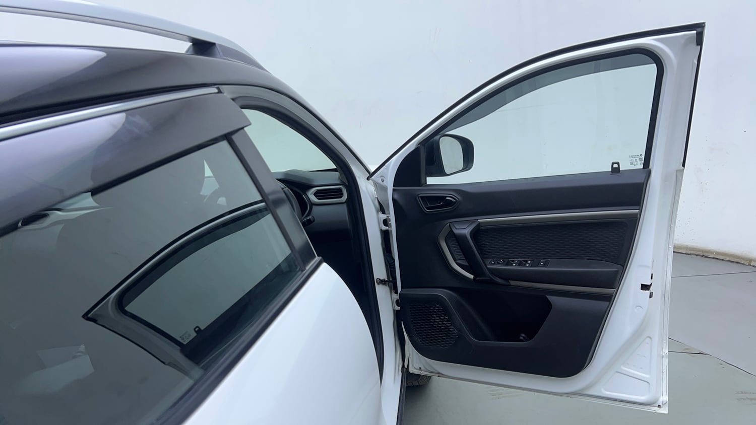 Used 2021 Renault Kiger RXZ AMT Dual Tone Petrol Automatic interior RIGHT FRONT DOOR OPEN VIEW