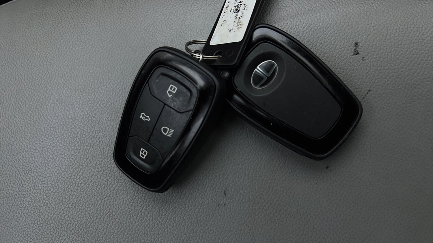 Used 2023 Tata Altroz XZA Petrol Petrol Automatic extra CAR KEY VIEW