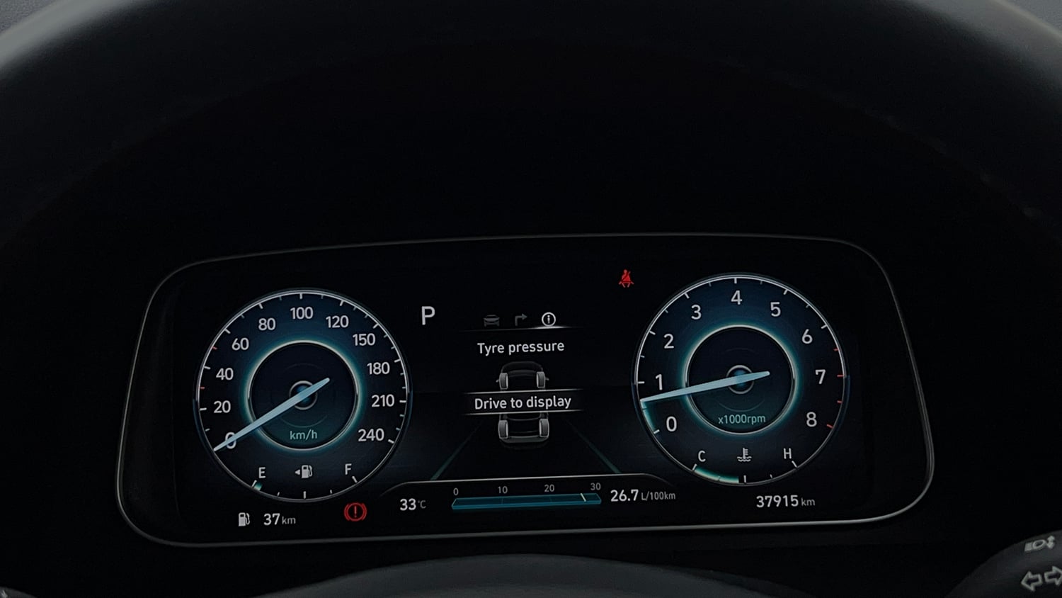 Used 2022 Hyundai Alcazar Signature (O) 6 STR 2.0 Petrol AT Dual Tone Petrol Automatic interior CLUSTERMETER VIEW