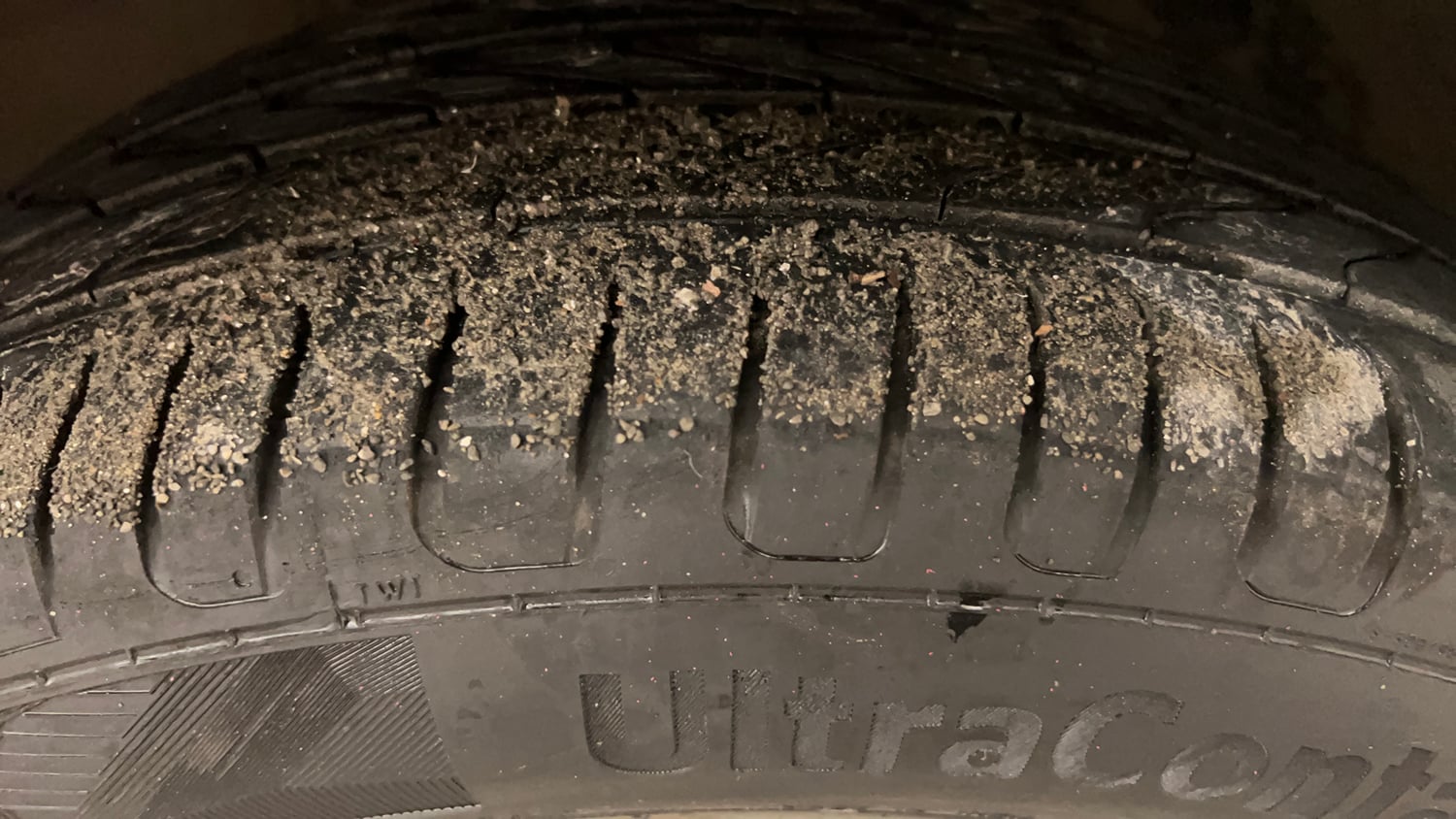 Used 2016 Volkswagen Polo Highline1.2L (P) Petrol Manual tyres RIGHT FRONT TYRE TREAD VIEW