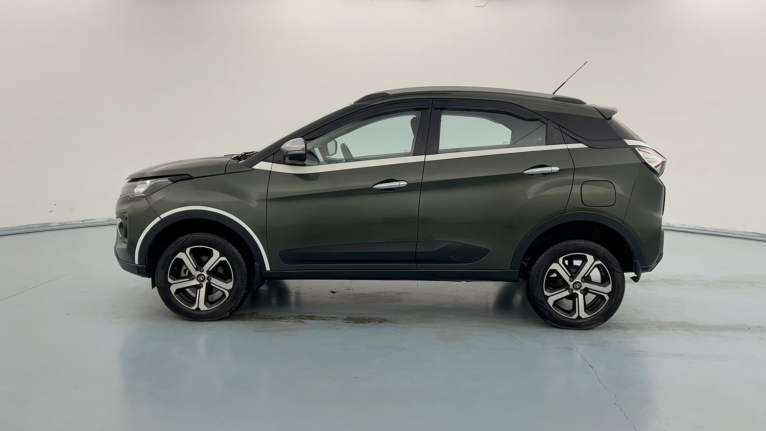 Used 2021 Tata Nexon XMA (S) Diesel Diesel Automatic exterior LEFT SIDE VIEW
