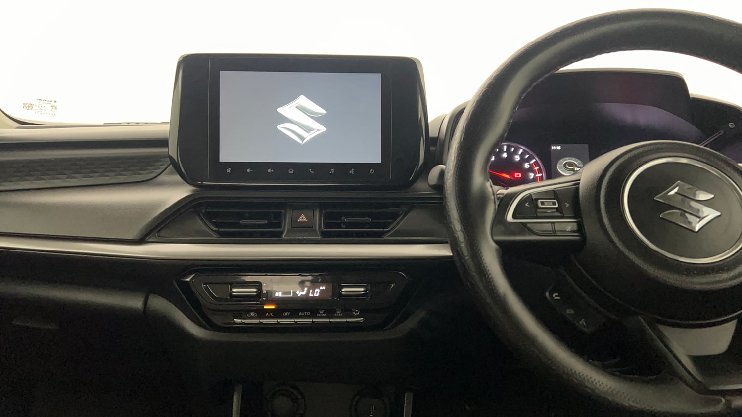 Used 2025 Maruti Suzuki Swift ZXi Plus Petrol Manual interior MUSIC SYSTEM & AC CONTROL VIEW