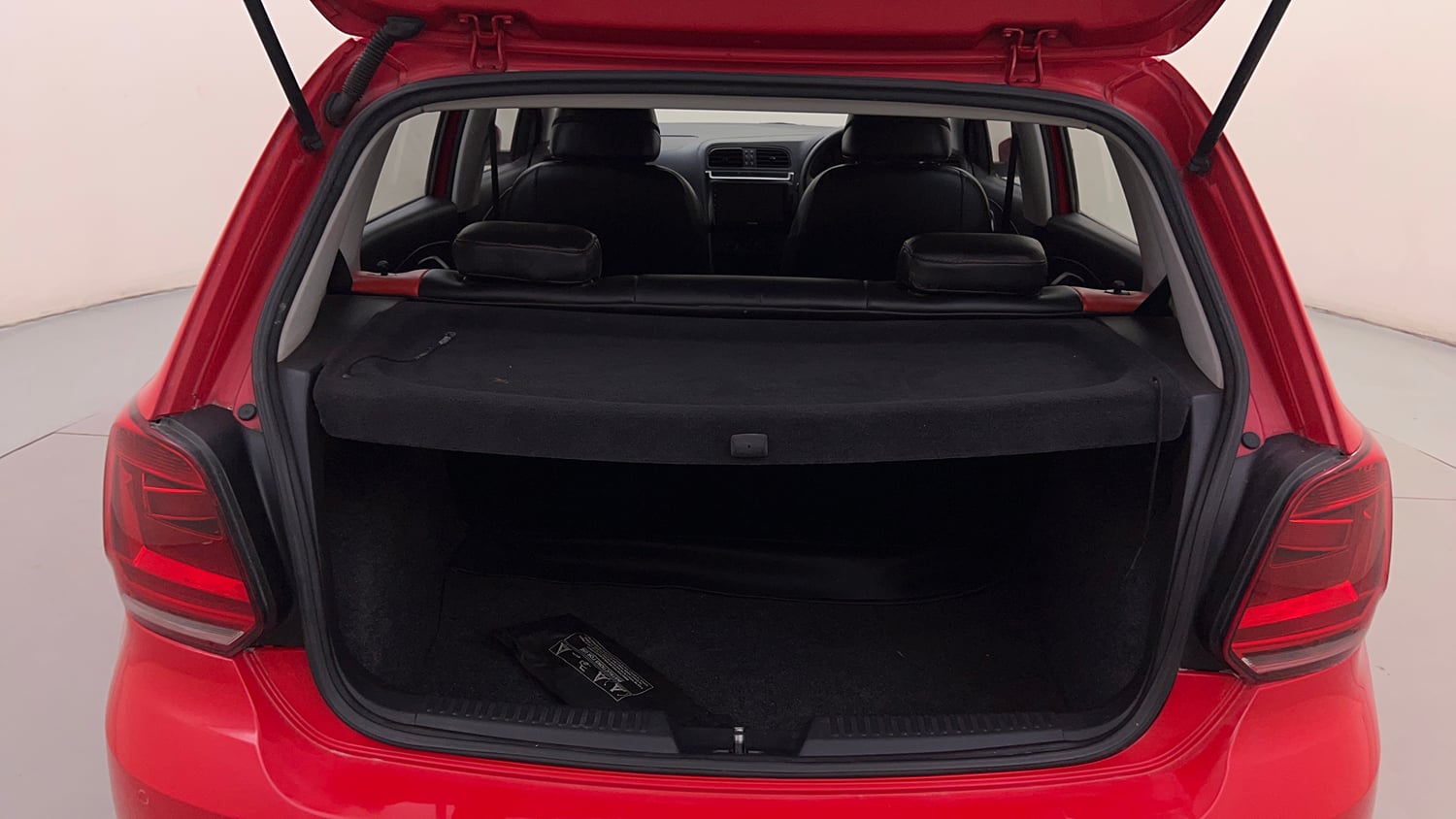 Used 2020 Volkswagen Polo Comfortline Plus 1.0L MPI Petrol Manual interior DICKY INSIDE VIEW