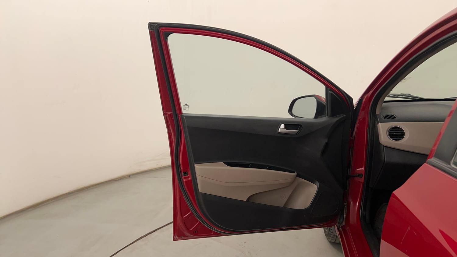 Used 2015 Hyundai Xcent S 1.2 Petrol Manual interior LEFT FRONT DOOR OPEN VIEW