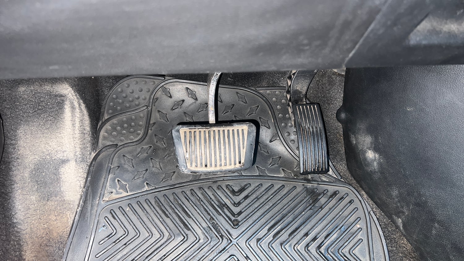 Used 2022 Hyundai Venue SX Plus 1.0 Turbo DCT Petrol Automatic interior PEDALS VIEW