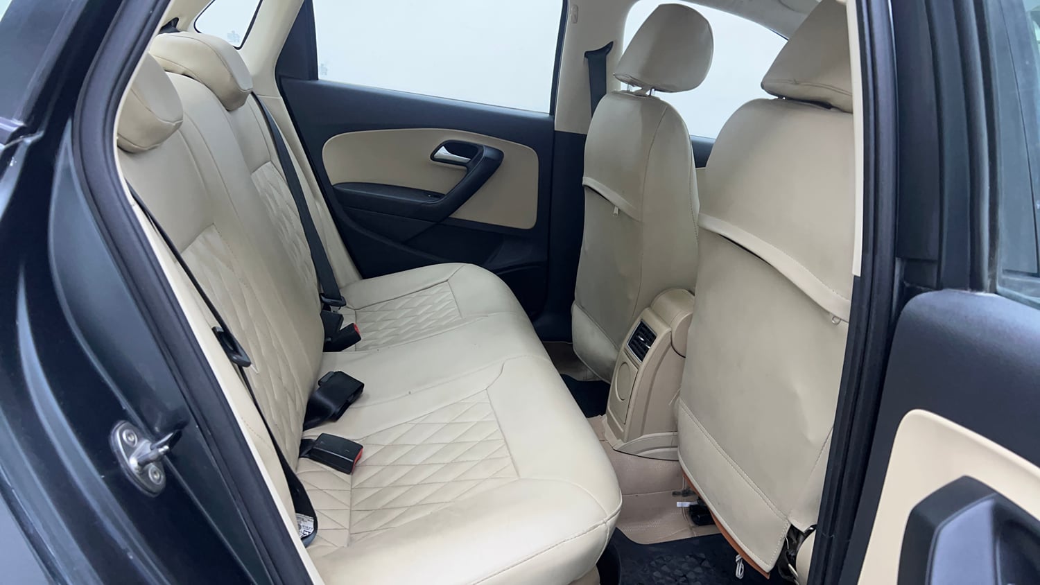 Used 2018 Volkswagen Ameo Highline1.2L Plus (P) 16 Alloy Petrol Manual interior RIGHT SIDE REAR DOOR CABIN VIEW