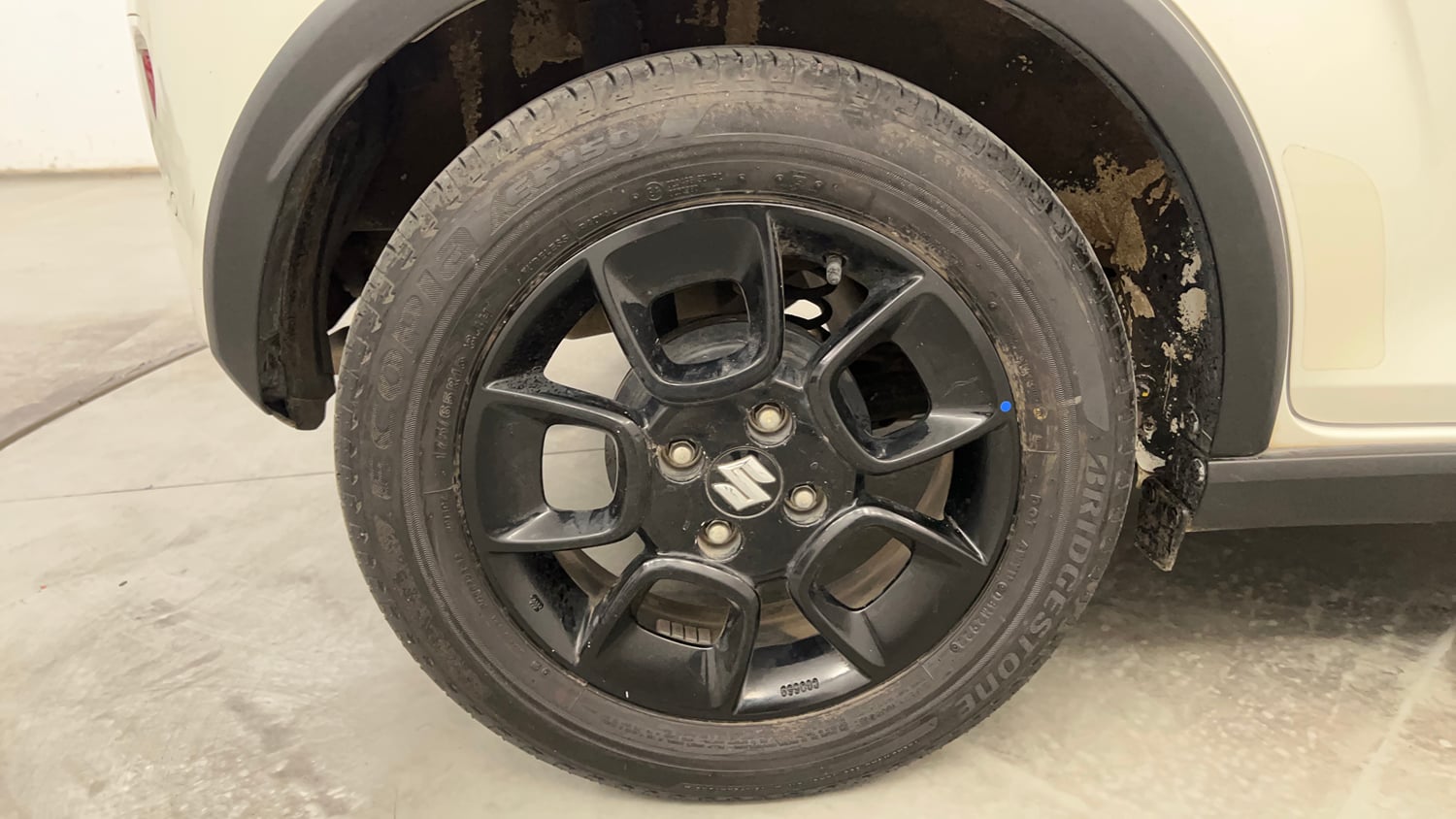 Used 2022 Maruti Suzuki Ignis Zeta 1.2 MT Petrol Manual tyres RIGHT REAR TYRE RIM VIEW