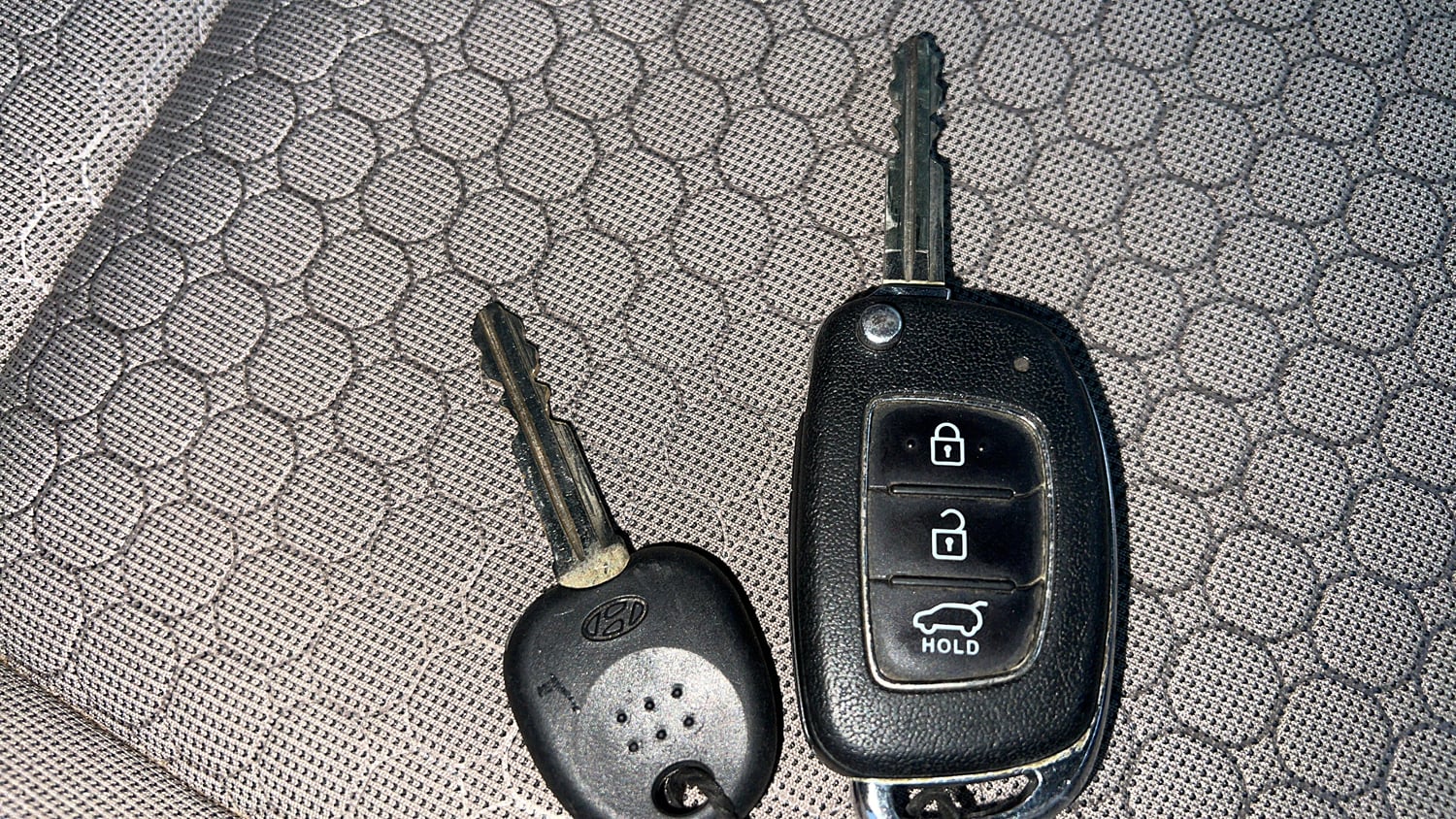 Used 2017 Hyundai Elite i20 Asta 1.2 Petrol Manual extra CAR KEY VIEW