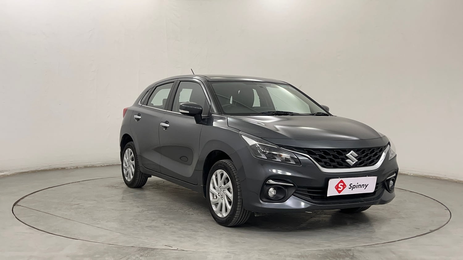 Used 2024 Maruti Suzuki Baleno Zeta MT CNG Cng Manual exterior RIGHT FRONT CORNER VIEW