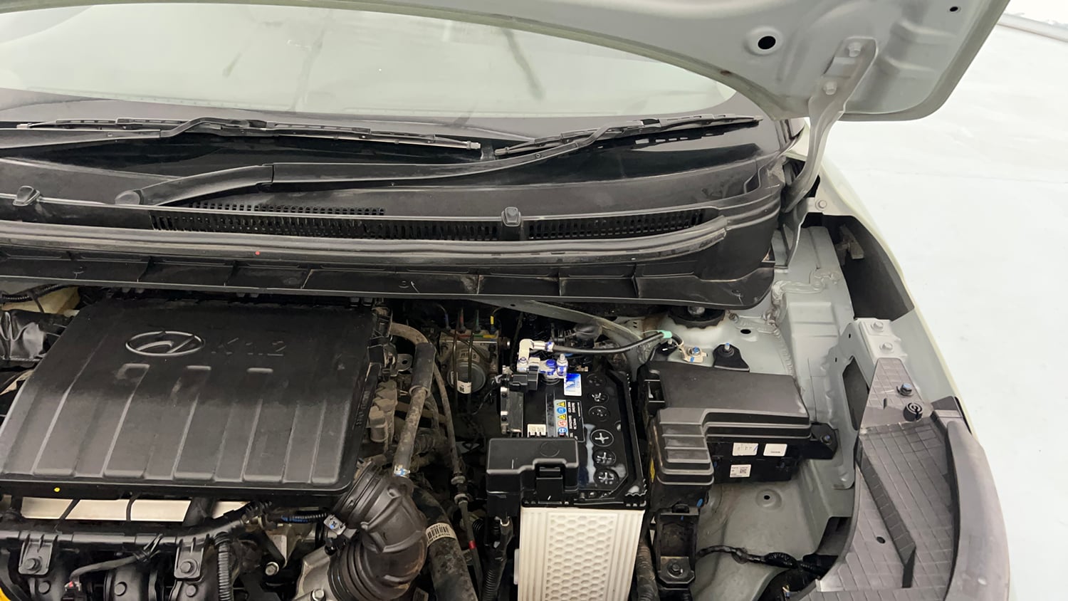 Used 2024 Hyundai Exter S 1.2 MT Petrol Manual engine ENGINE LEFT SIDE HINGE & APRON VIEW