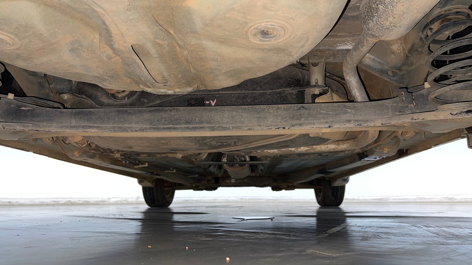 Used 2019 Maruti Suzuki Baleno Delta Petrol Manual extra REAR UNDERBODY VIEW (TAKEN FROM REAR)